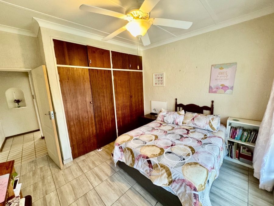 5 Bedroom Property for Sale in Baillie Park North West